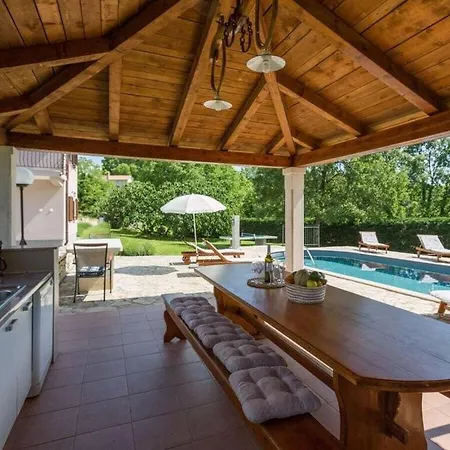 Nyaraló Morena Comfortable Holiday Tinjan