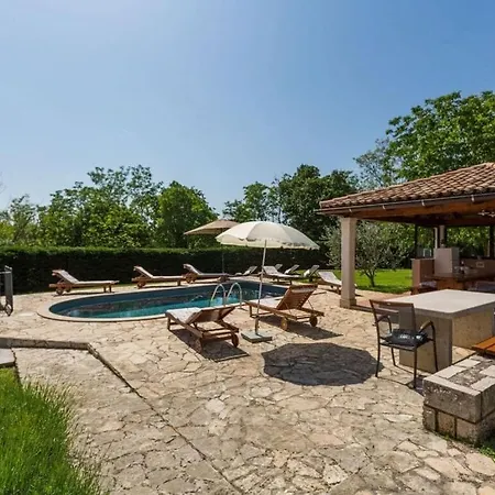Morena Comfortable Holiday Holiday home Tinjan