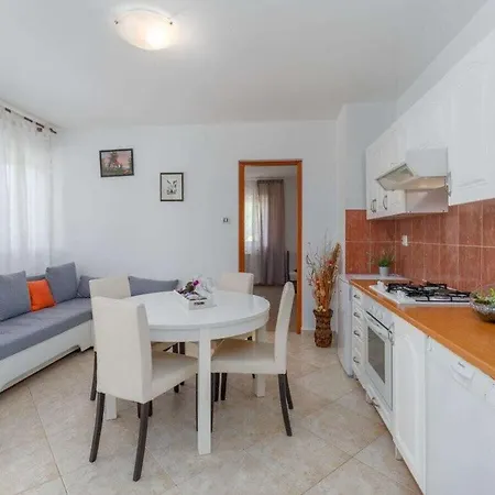Morena Comfortable Holiday Nyaraló