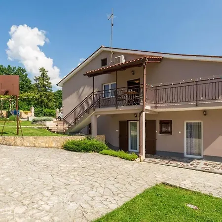 Morena Comfortable Holiday Tinjan