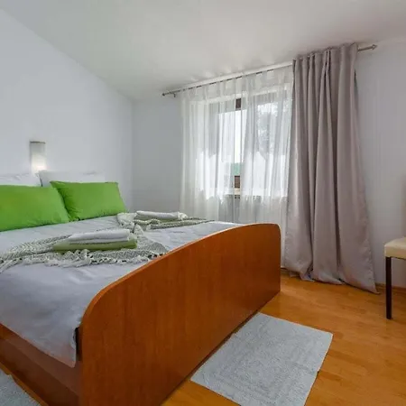 Morena Comfortable Holiday * Tinjan